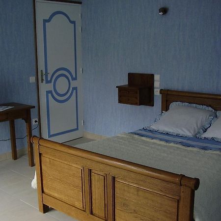 Le Relais Postal Bed & Breakfast Courson Bagian luar foto